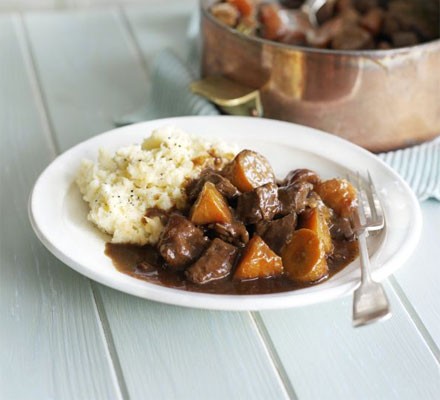 Beef & stout with carrots