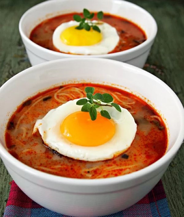 Beef and angel hair soup (Sopa Criolla)