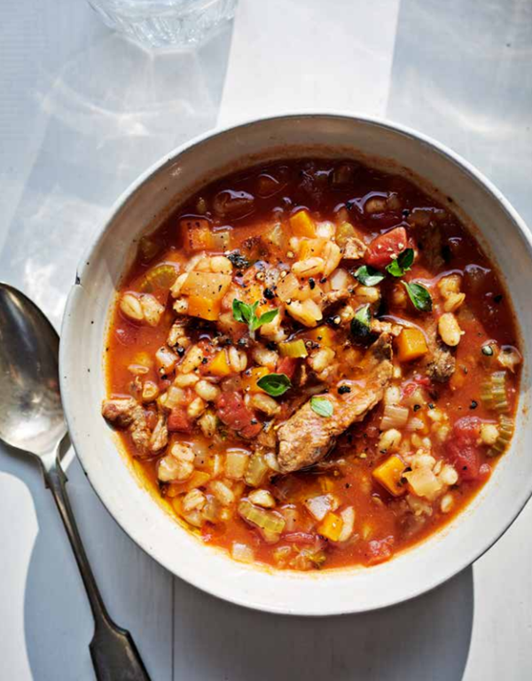 Beef and barley soup (Zuppa di orzo perlato e manzo)