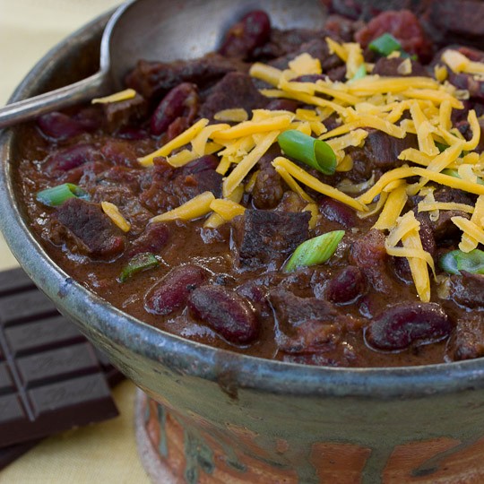 Beef and bean chili with bittersweet chocolate