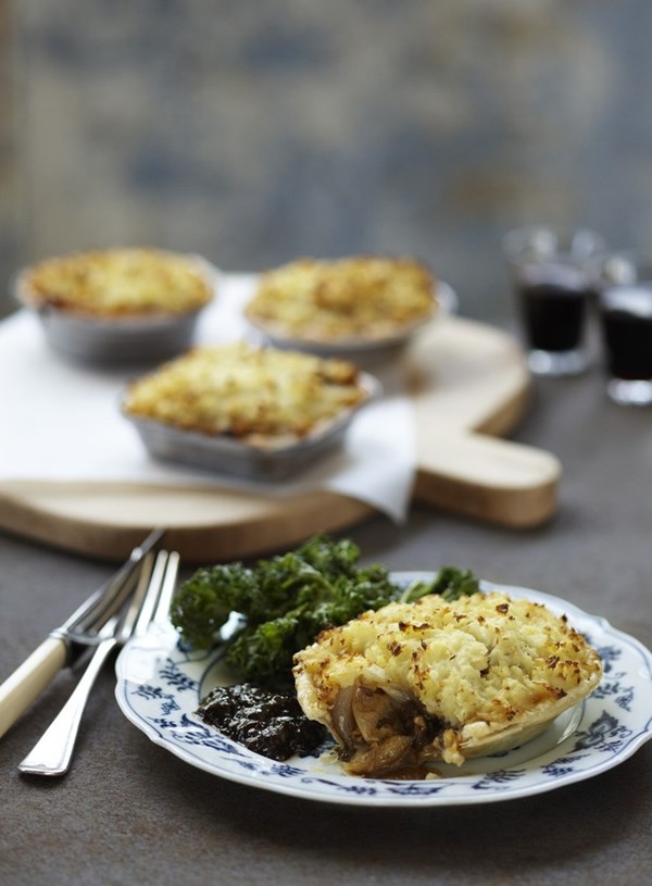 Beef and caramelised shallot pies with cauliflower tops