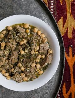 Beef and chickpea stew (Chashushuli)