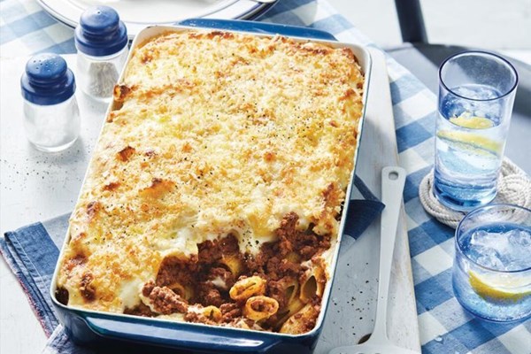 Beef and macaroni pie with kefalotiri cheese (Pastitsio)