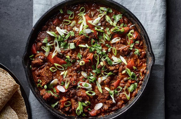 Beef, black bean & pepper chilli