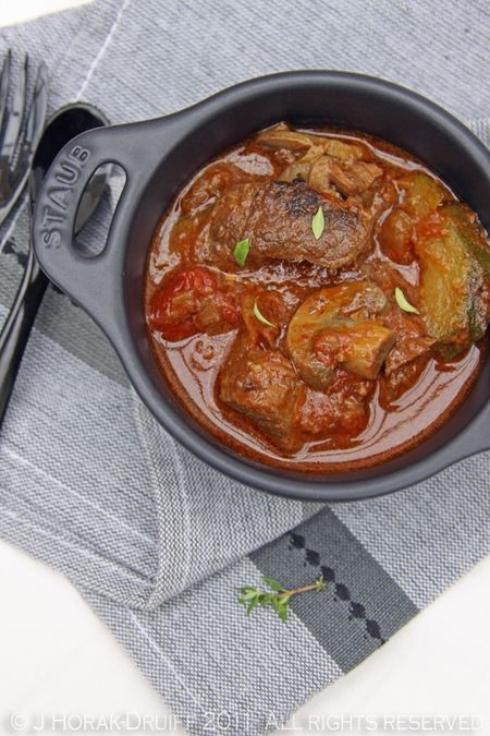 Beef brisket with braai (BBQ) sauce potjiekos