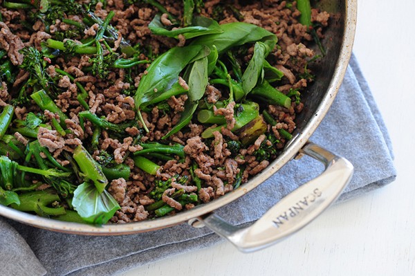 Beef, broccolini & basil