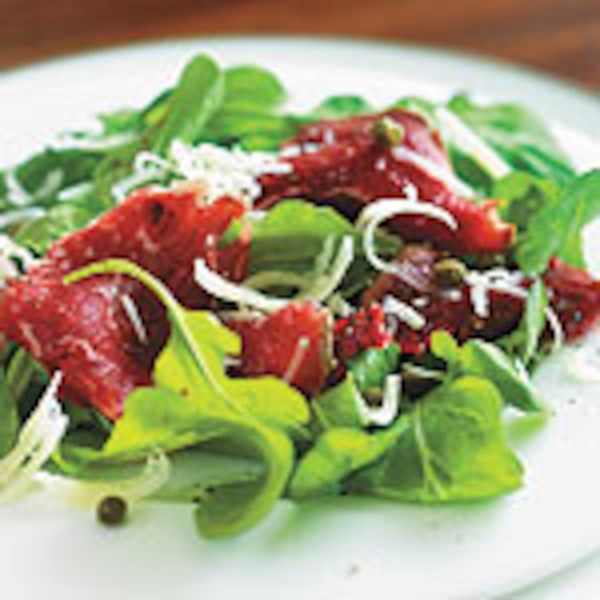 Beef carpaccio with arugula
