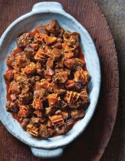 Beef cheeks and tripe with Spanish chorizo