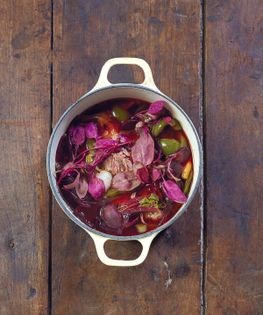 Beef cheeks with beetroot