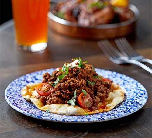 Beef 'dripping' keema naan
