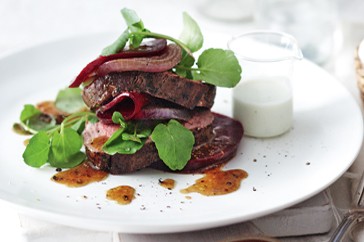 Beef fillet with beetroot and goat's cheese dressing