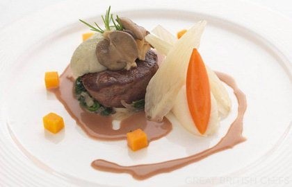 Beef fillet with blue cheese mousse