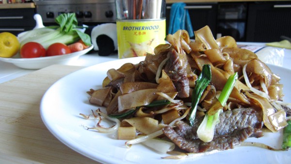 Beef fried rice noodles