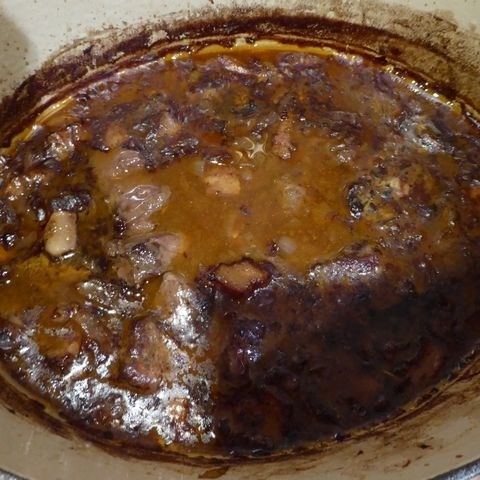Beef in a rich wine sauce (Le coufidou ou la daube Aveyronnaise)