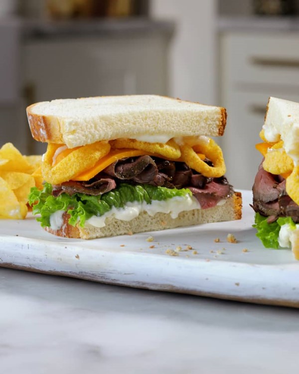 Beef ‘n’ cheddar sandwich