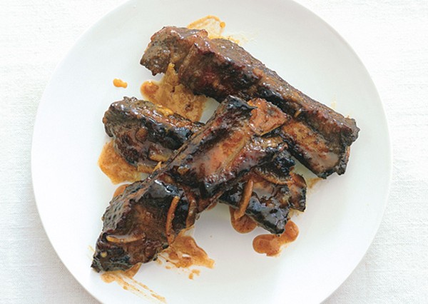Beef ribs with orange and smoked paprika sauce