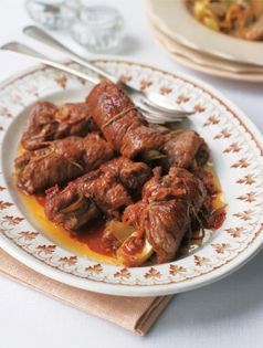 Beef rolls with artichokes (Involtini con carciofi)