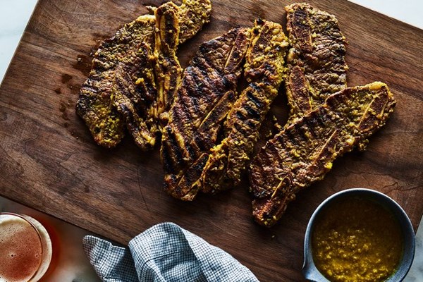 Beef short ribs satay (Satay kra toog ngua)