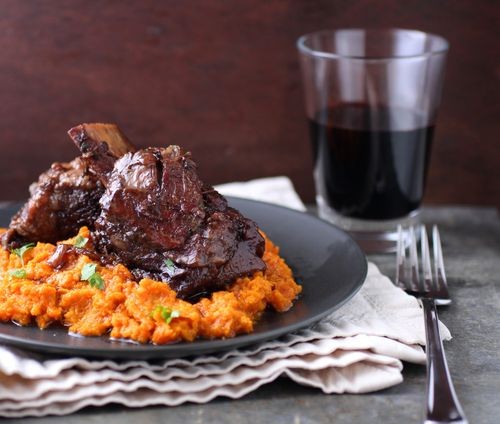 Beef short ribs with potato-carrot mash