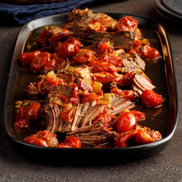 Beef short ribs with tomato fig chutney