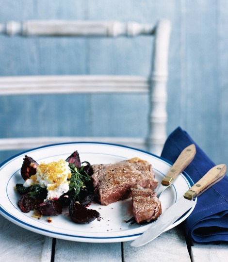 Beef sirloin with roast beetroot and goat's cheese
