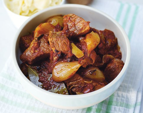 Beef stifado
