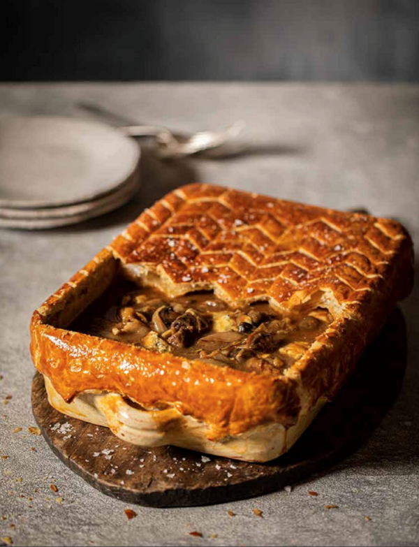Beef, Stilton & onion pie