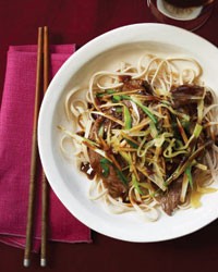 Beef stir-fry with fresh and pickled ginger