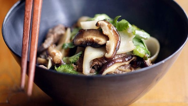 Beef stir-fry with shiitake mushrooms