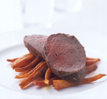 Beef tenderloin in herbed salt crust