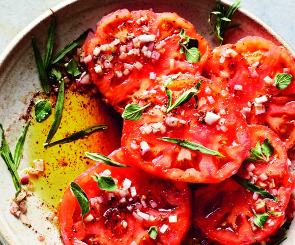 Beef tomatoes with marjoram & sumac dressing