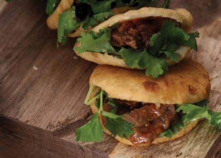 Beef tongue with tomato (Lengua entomatada)