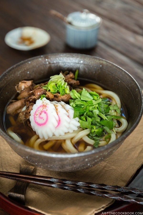 Beef udon (Niku udon / 肉うどん)