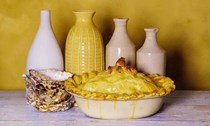 Beefsteak, kidney and oyster pie