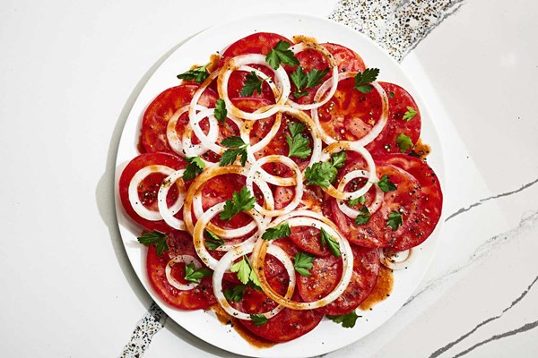 Beefsteak tomato and onion salad