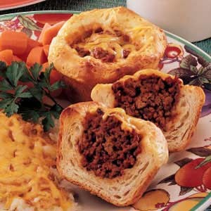 Beefy biscuit cups