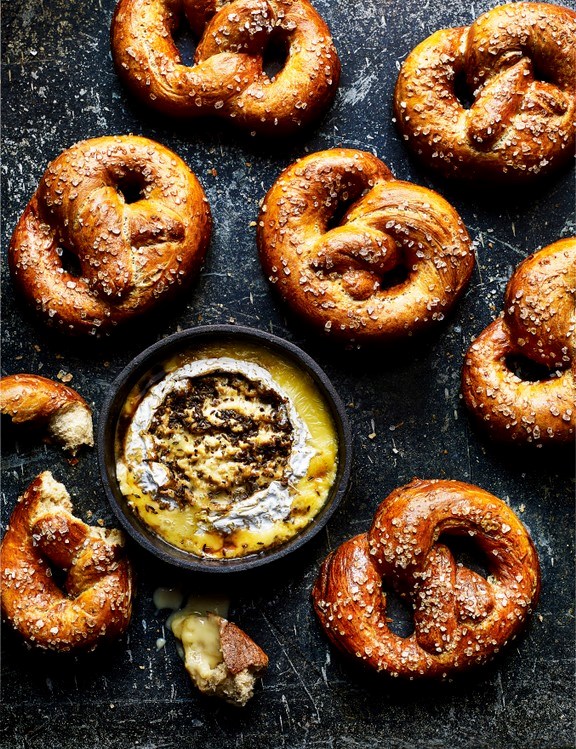Beer and rock salt pretzels with Camembert dip