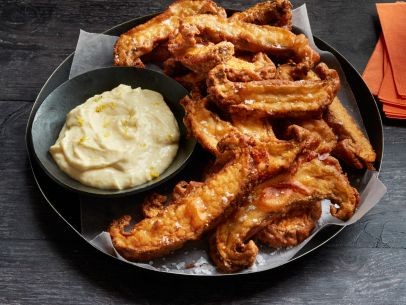 Beer-battered mushrooms with garlic aïoli
