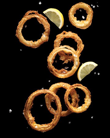 Beer-battered onion rings