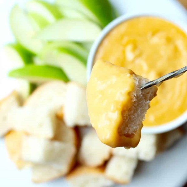 Beer cheese fondue