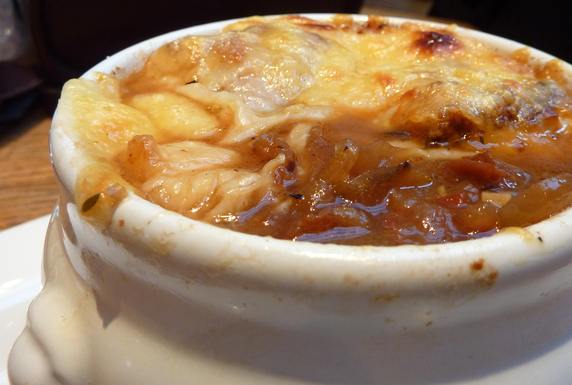 Beer French onion gratinee with garlic thyme croutons
