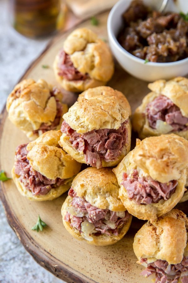 Beer puffs with corned beef filling