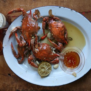Beer-steamed crabs (Cua hâ´p bia)