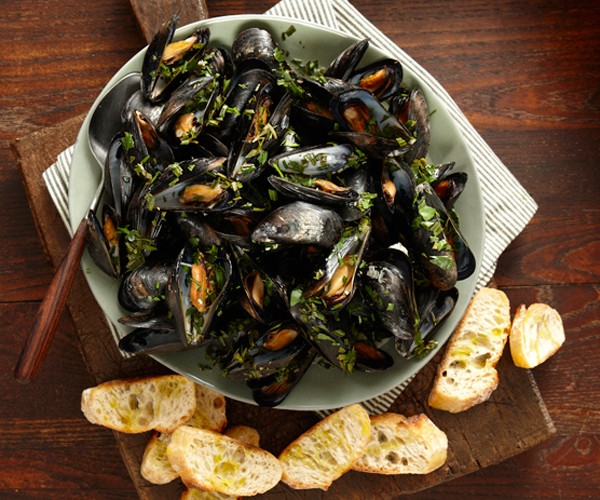 Beer-steamed mussels