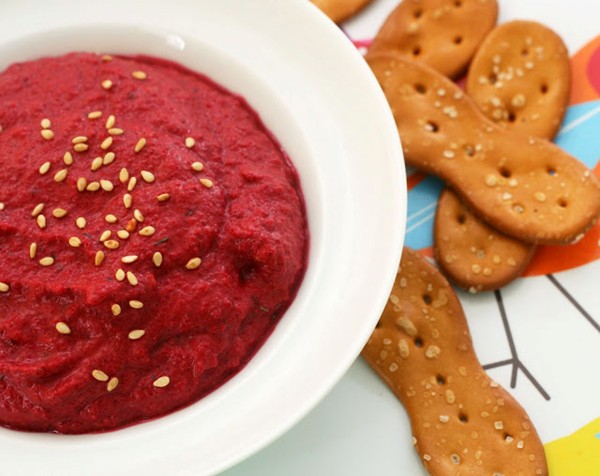 Beet & chèvre dip