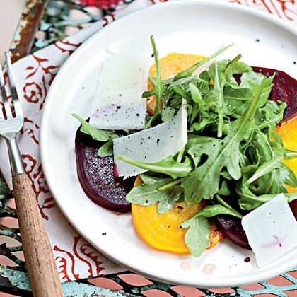 Beet and arugula salad with kefalotyri