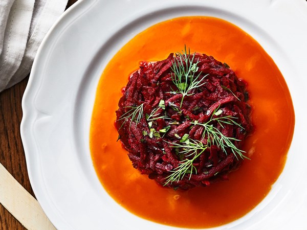 Beet-and-horseradish tartare with fresh carrot sauce