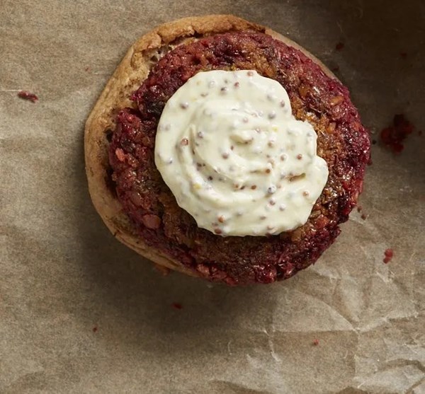 Beet and lentil burgers