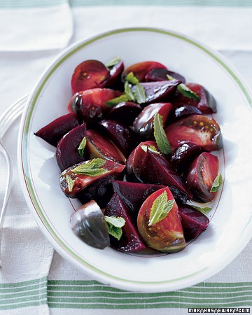 Beet and tomato salad
