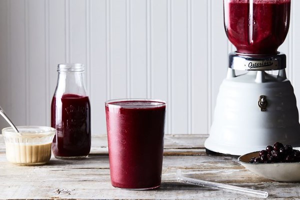 Beet, berry, tahini smoothie